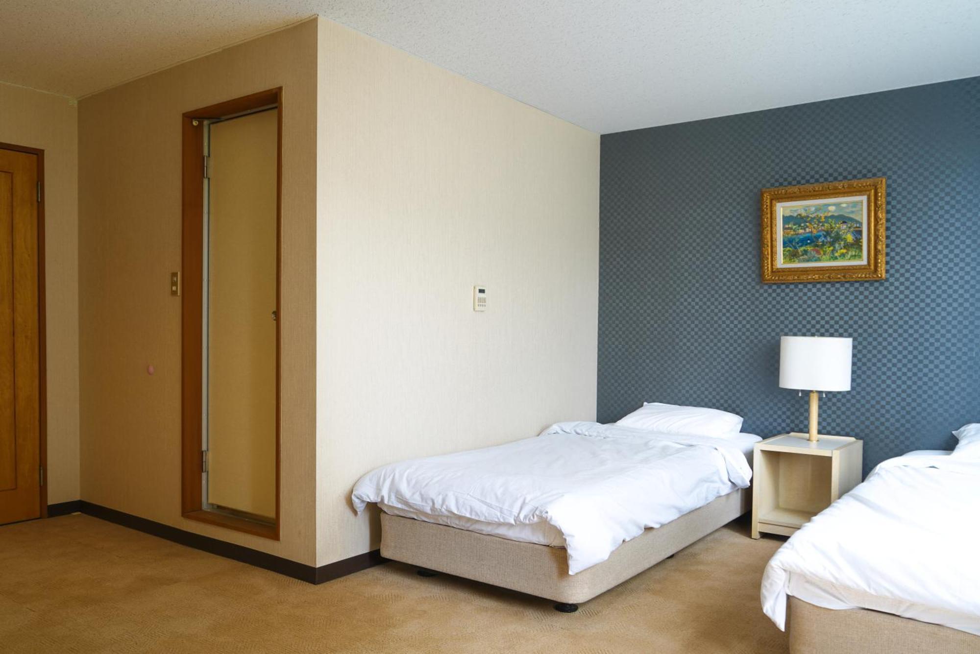 Hotel Bauhinia ホテルバウヒニア Nagano Exteriör bild